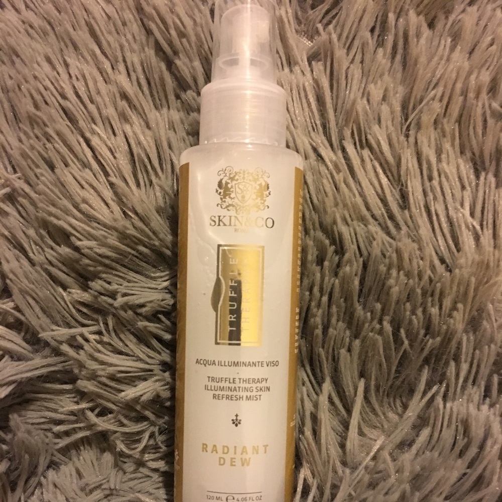 SKIN&CO